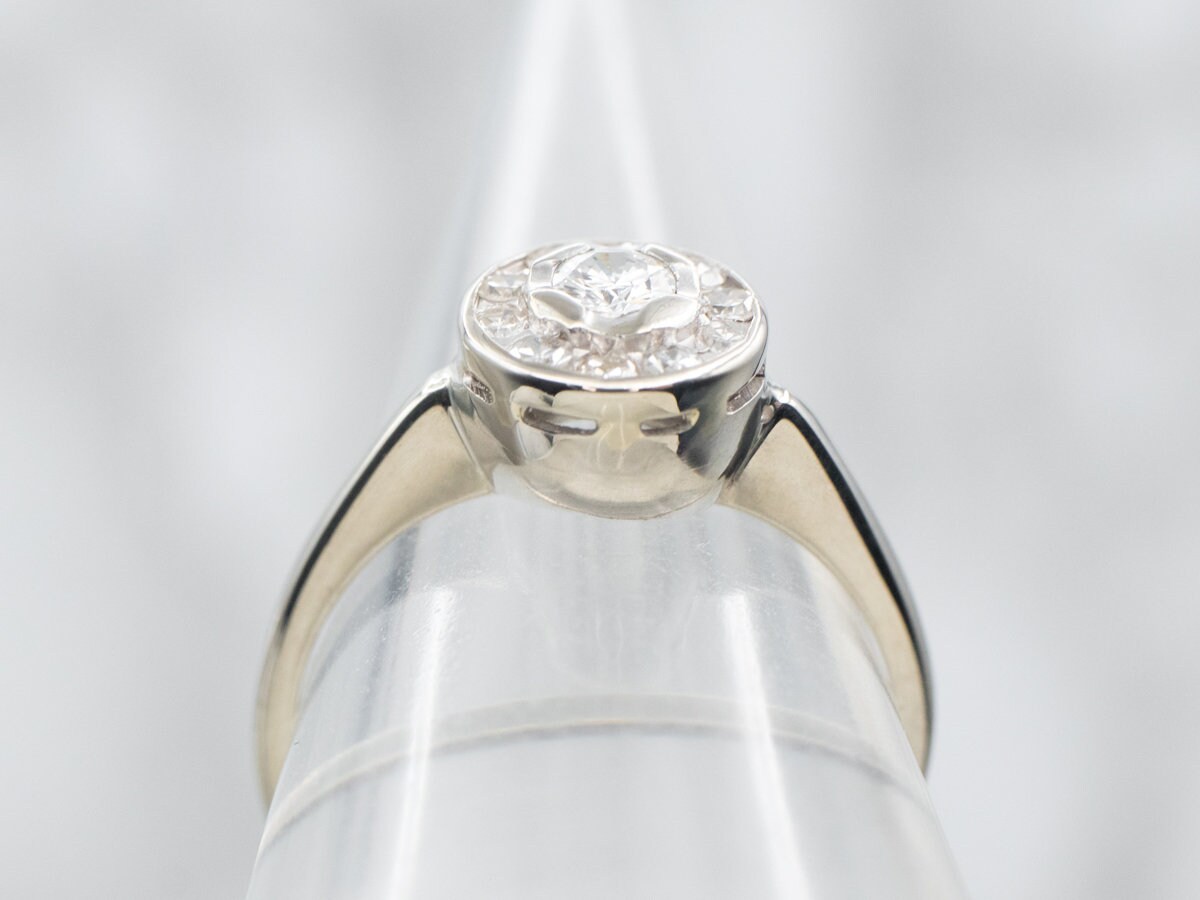 THELANDA Damen-Verlobungsring Aus 14 Karat Weißgold – Halo-Ring Mit 1ct Simulant & Seitensteinen