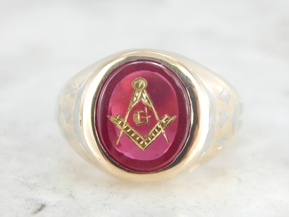 Masonic Ring in Vintage Mix Metal Mounting NTAH6J… - image 2