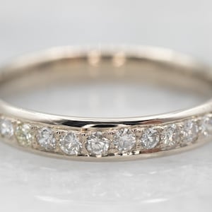14K vitgulds vigselring med diamanter, jubileumsring