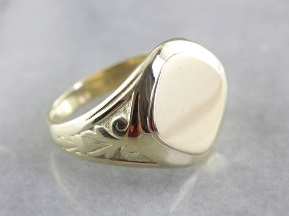 Mens antique gold signet best sale rings