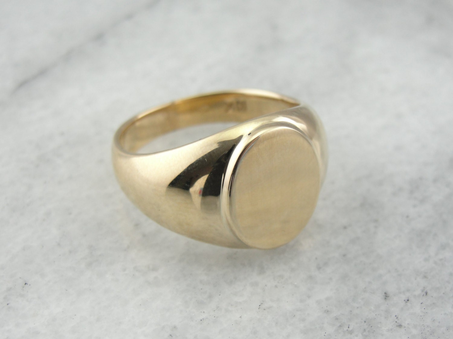 10 Karat Yellow Gold Plain, Modernist, Simple Signet Ring