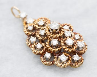 Pingente vintage em ouro amarelo 18K com conjunto de diamantes e detalhe de corda.
