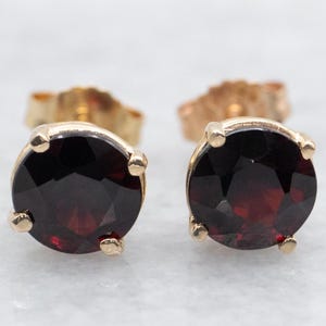 Garnet Stud Earrings, Garnet Studs, Garnet Earrings, Stud Earrings, Gold Garnet Studs, Gold Garnet Earrings, January Birthstone A49102