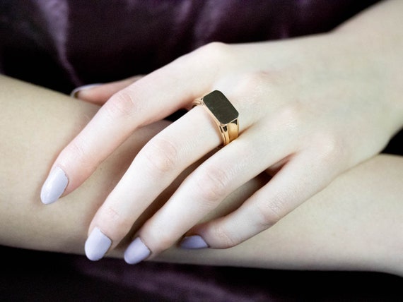 East to West Gold Signet Ring, Vintage Signet Rin… - image 9