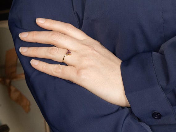 14K Yellow Gold Three Stone Ruby Ring, Size 7.25 - image 4