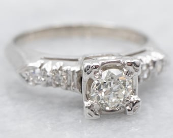 Anillo de compromiso vintage de oro blanco de 14 quilates con diamante de talla europea