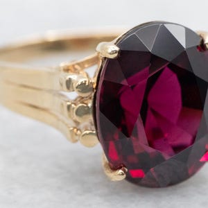 Anello da cocktail in oro giallo 14 carati con rodolite e granato, misura 7