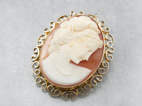 Mid Century Cameo Pin or Pedant, Yellow Gold Came… - image 3