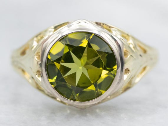 14K Gold Peridot Ring, Openwork Shank, August Bir… - image 2