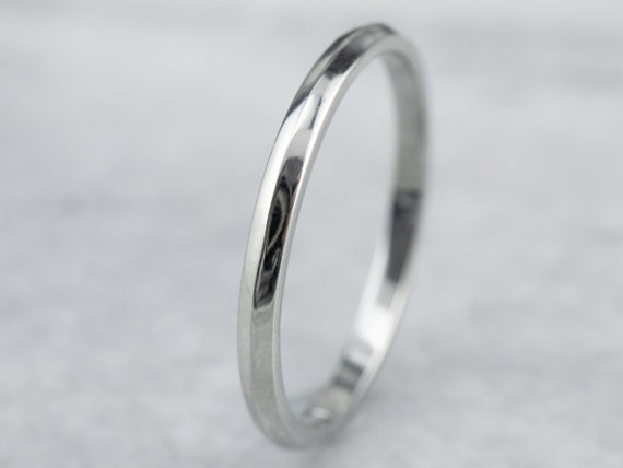 18K White Gold Knife Edge Wedding Band by Jabel