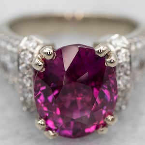 Bague de fiançailles en saphir rose en or blanc avec des accents de diamant, pierre de naissance de septembre, fiançailles en saphir, A25376