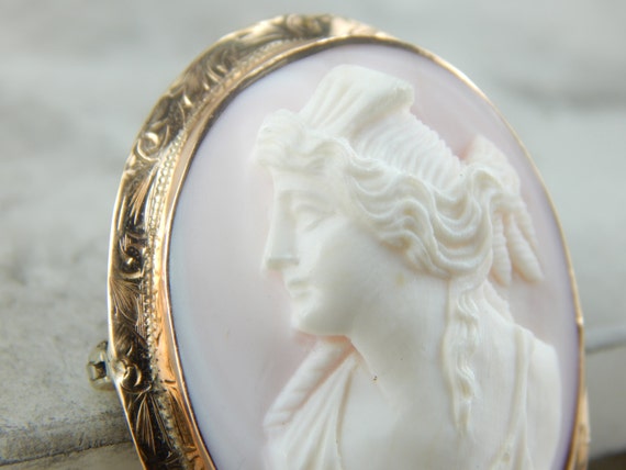 Antique Conch Shell Cameo in  Rose Gold Frame 613… - image 1