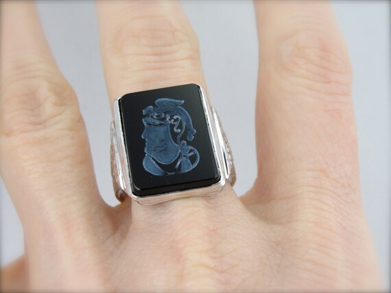 The Lord of Dragons: Vintage Intaglio Ring with W… - image 5