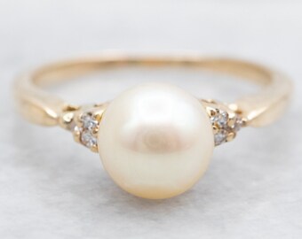 14K Yellow Gold Saltwater Pearl Ring with Diamond Accents, Size 8.5