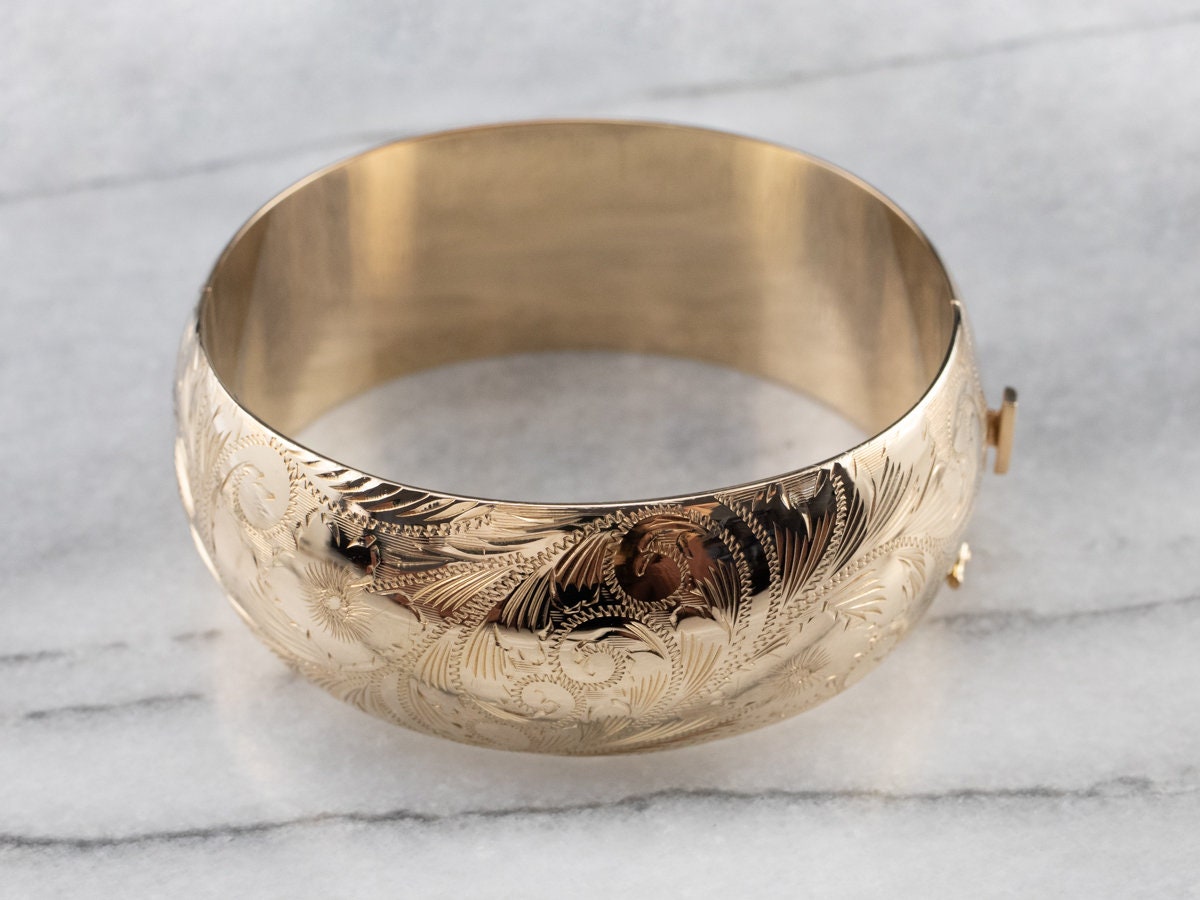 Vintage gold bangle deals