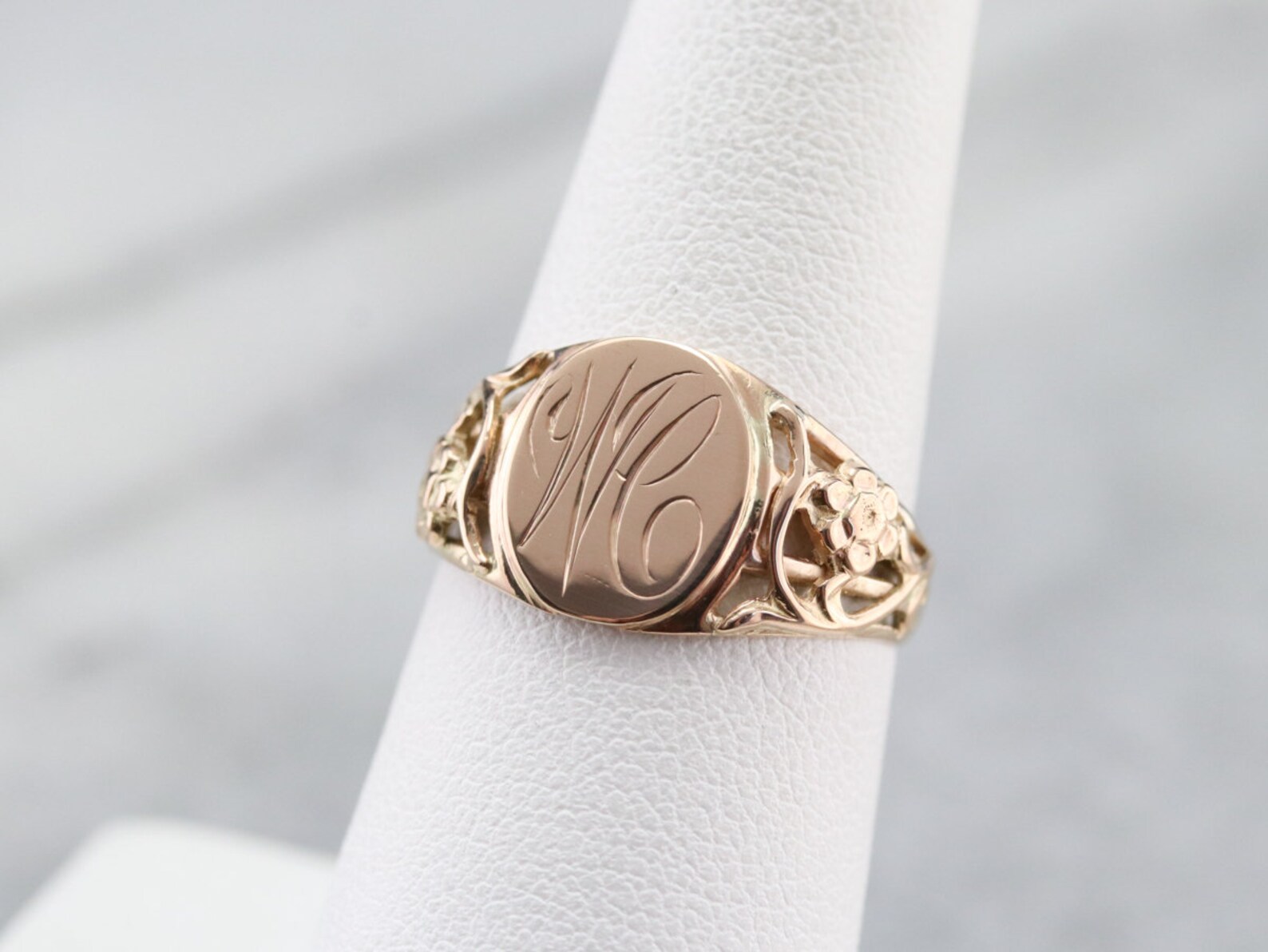 Anillo de sello monograma floral anillo de sello de oro Etsy Anillo de sello monograma floral anillo de sello de oro Etsy