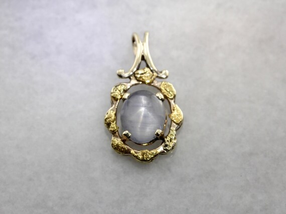 Vintage Star Sapphire Pendant With Hammered Gold Nugget Frame - Vintage Star Sapphire Pendant Vintage Star Sapphire Pendant With Hammered Gold Nugget Frame - Vintage Star Sapphire Pendant