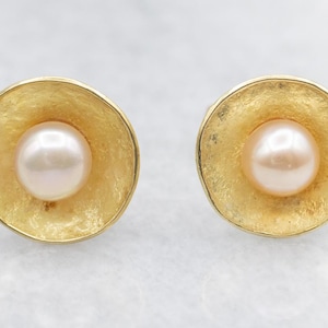 Freshwater Pearl Stud Earrings with Concave Textured Frame, Pearl Earrings, Pearl Studs, Stud Earrings, Pearl Stud Earrings, Pearl A62661