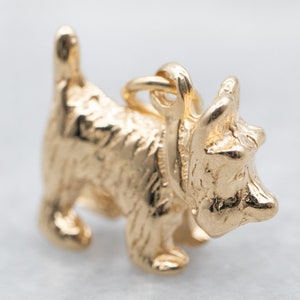 Scottish Terrier Pendant, Terrier Charm, Yellow Gold Charm, Dig Charm, Dog Pendant, Animal Jewelry, Charm Collector A19664