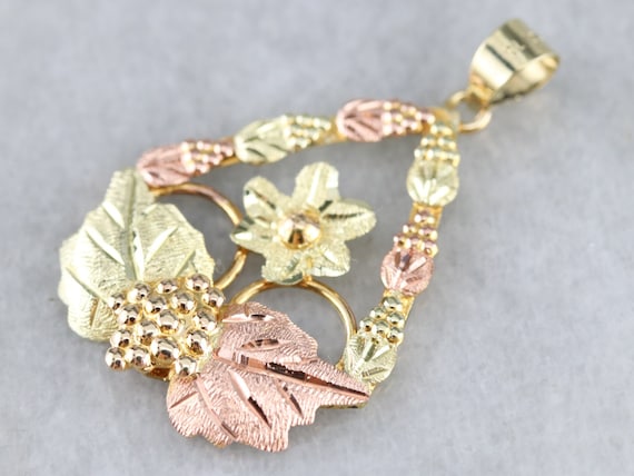 Black hills gold rose pendant deals