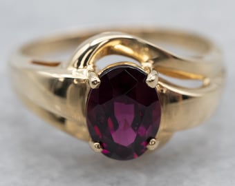 Pierścionek z żółtego złota 14K z granatem rodolitowym i solitaire