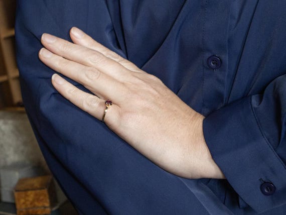 Vintage Oval Ruby Solitaire Ring, 14K Yellow Gold… - image 4