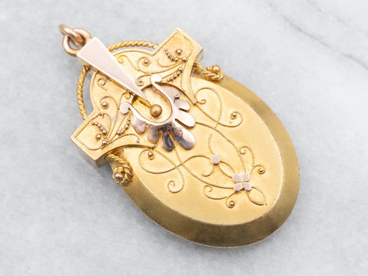 Two Tone Etruscan Revival Antique Locket, Bloomed Gold Locket, Yellow and Rose Gold Locket, Antique Locket, Gold Locket, Locket A26690