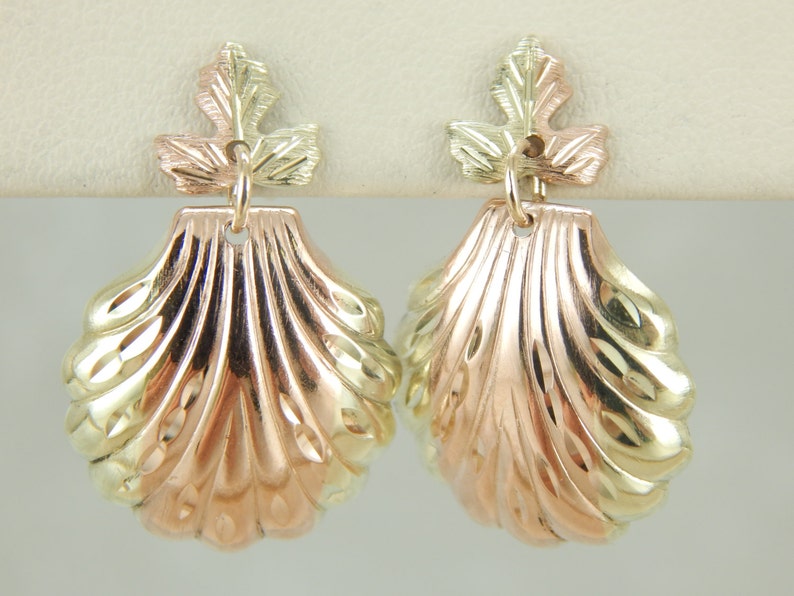rose gold shell earrings