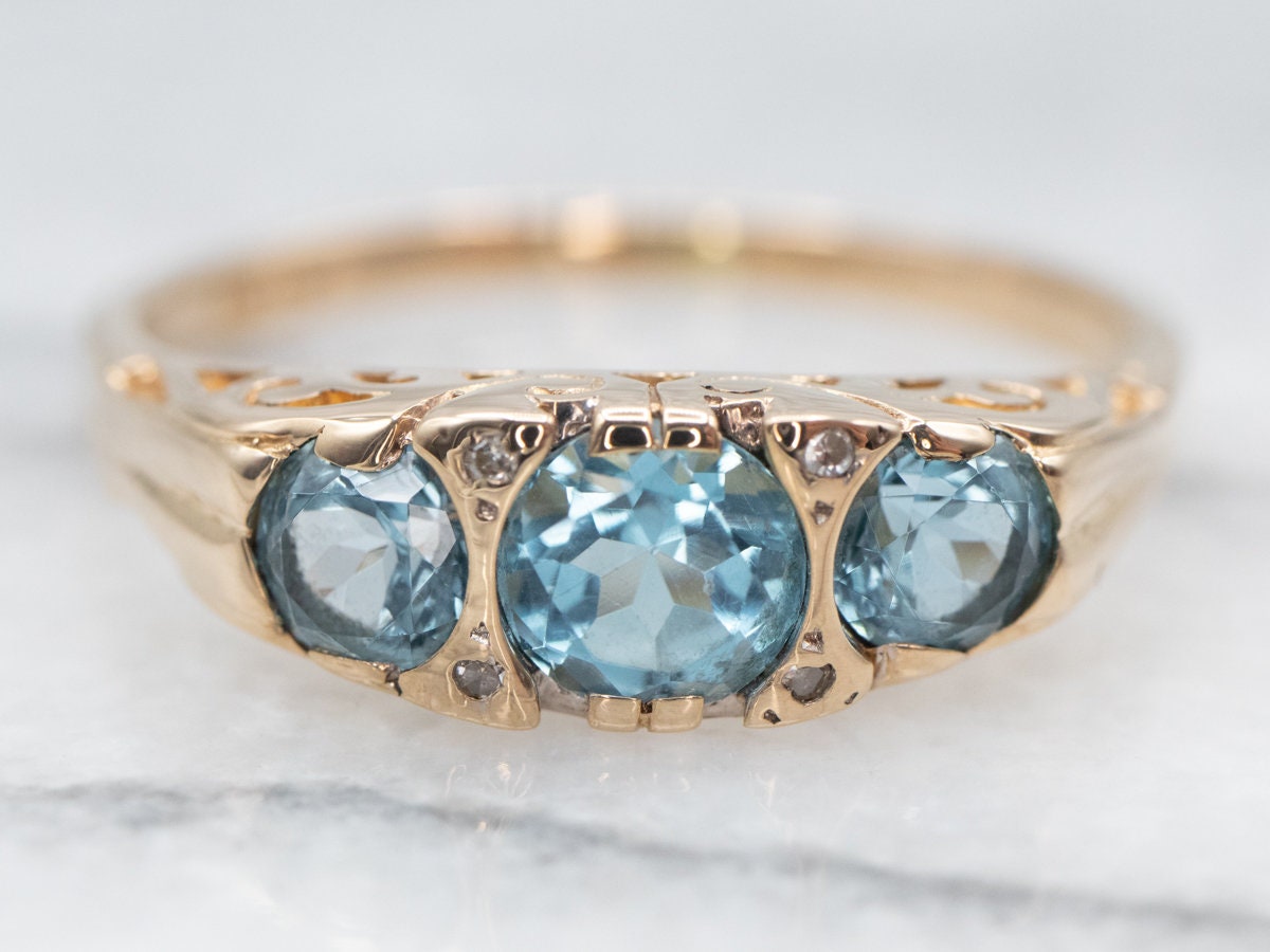 &*&様 BlueTopaz　goldring　Priceless Blue Topaz & Diamond Cocktail Ring in 14k Yellow Gold