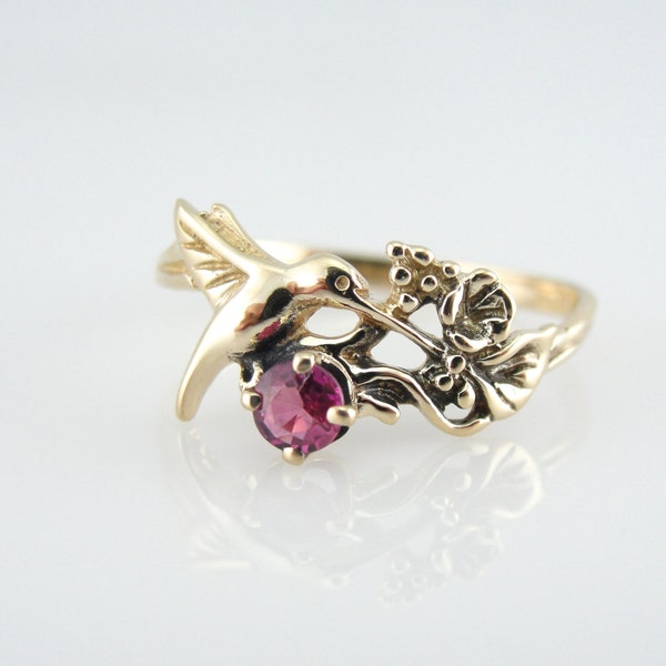 RESERVED Gorgeous Little Hummingbird Ring with Ruby Glass Gemstone WR584F-N
