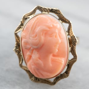 Vintage Coral Cameo Ring, Yellow 18K Gold Coral Cameo Ring, Cameo Jewelry, Estate Jewelry, Gifts for Her, Cameo Collector 6NJ35E2U