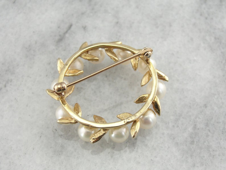 Vintage Pearl Wreath Pin With Etched Leaf Details Pretty - Etsy