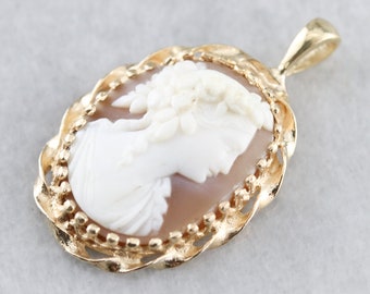 Floral Muschel Kamee Anhänger, 14K Gelbgold, Nachlass Schmuck