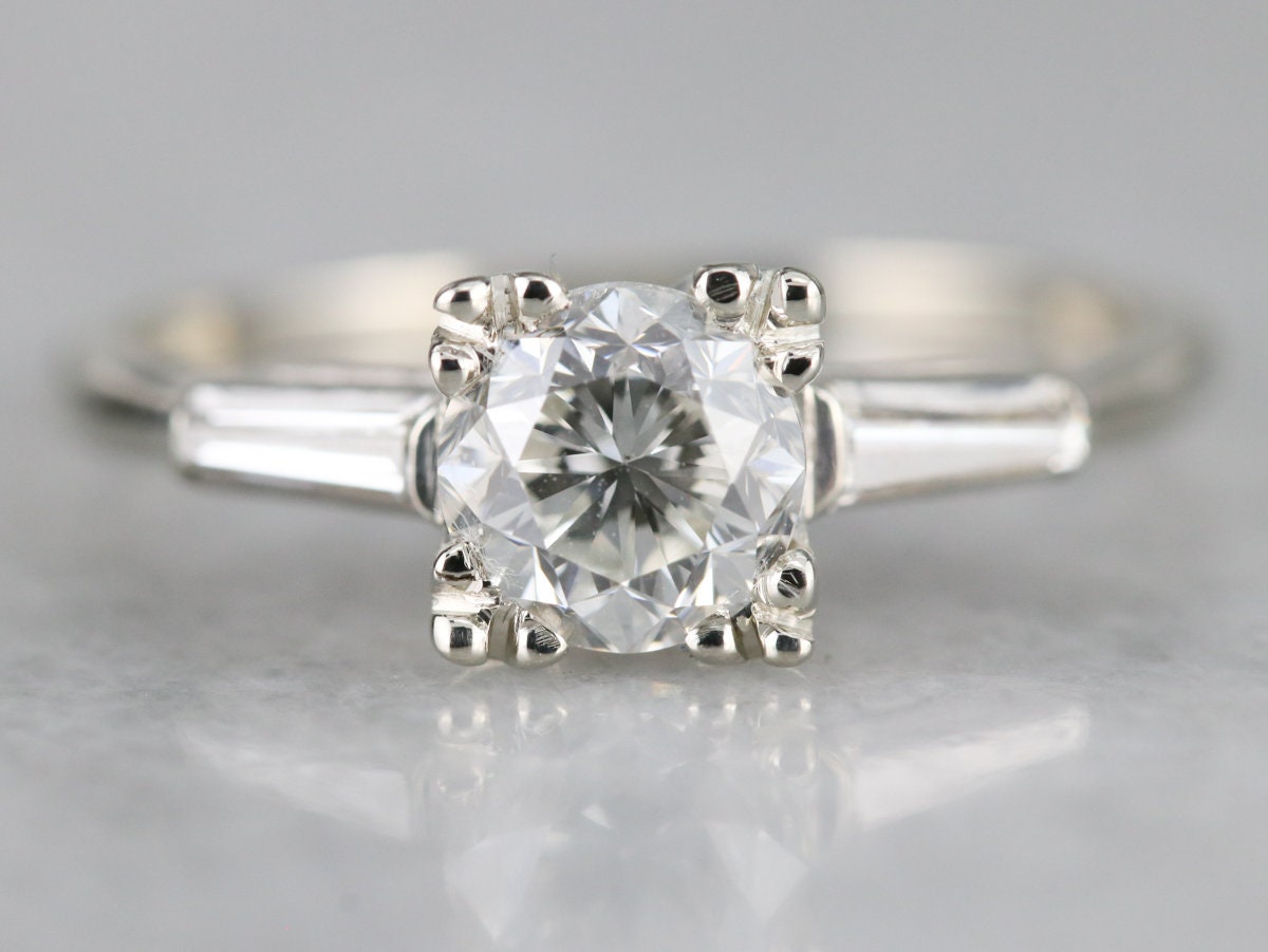 Stunning Retro Era Engagement Ring, Round Brilliant Diamond