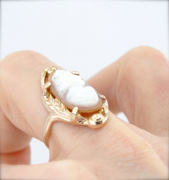Large Rose Gold Art Nouveau and Fine Shell Cameo … - image 4