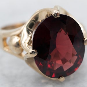 Vintage 14K Gold Garnet Cocktail Ring, Scalloped Setting