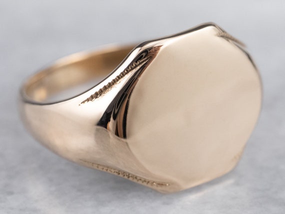 Gold Minimalist Signet Ring, Vintage Style Signet… - image 2