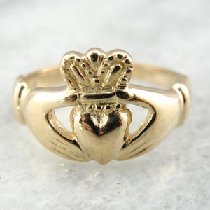 14K Yellow Gold Claddagh Ring, Vintage Irish Wedding 7QR3NZ-N