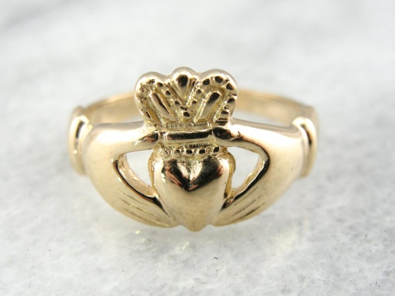 14K Yellow Gold Claddagh Ring, Vintage Irish Wedd… - image 1