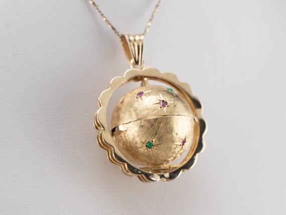 Green Onyx and Ruby Gold Ball Locket, Globe Locke… - image 8