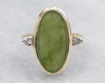 Vintage 10K Yellow Gold Nephrite Jade Diamond Ring