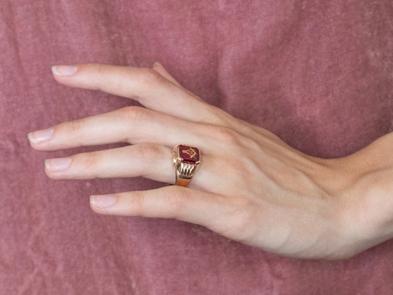 Vintage 10K Yellow Gold Masonic Ring, Ruby Glass,… - image 10