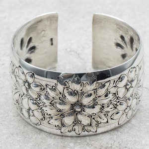 Sterling Silver Wide Floral Chased Cuff Bracelet, Sterling Silver Cuff Bracelet, Cuff Bracelet, Cuff, Floral Bracelet, Wide Cuff A62897