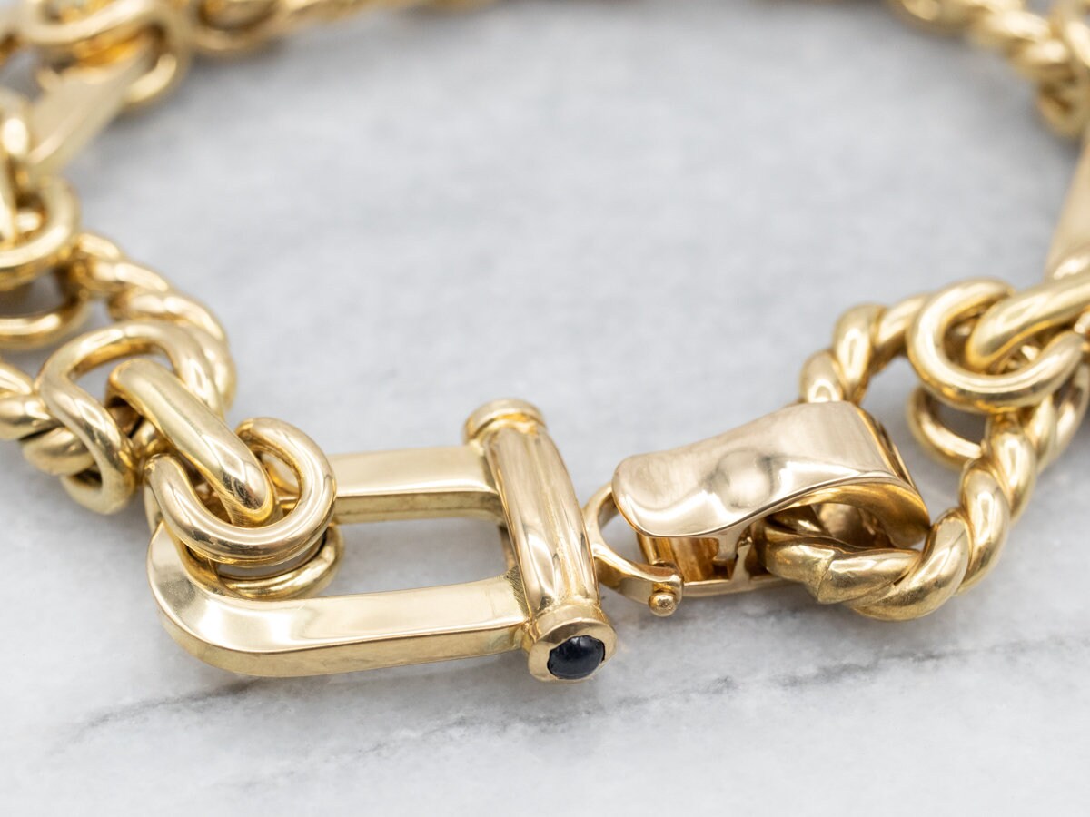 ★VINTAGE HOLLYWOOD★送料込み★Matte Classic Chain Bracelet Vintage High Karat Gold Chain Bracelet, Twisting Link