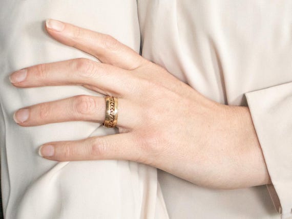 Vintage 14K Yellow Gold Wedding Band, Openwork Sc… - image 4