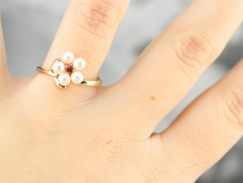 Birthstone Ring Vintage Floral Ring Ruby and Pearl Flower Ring Anniversary Gift L4RV00AH