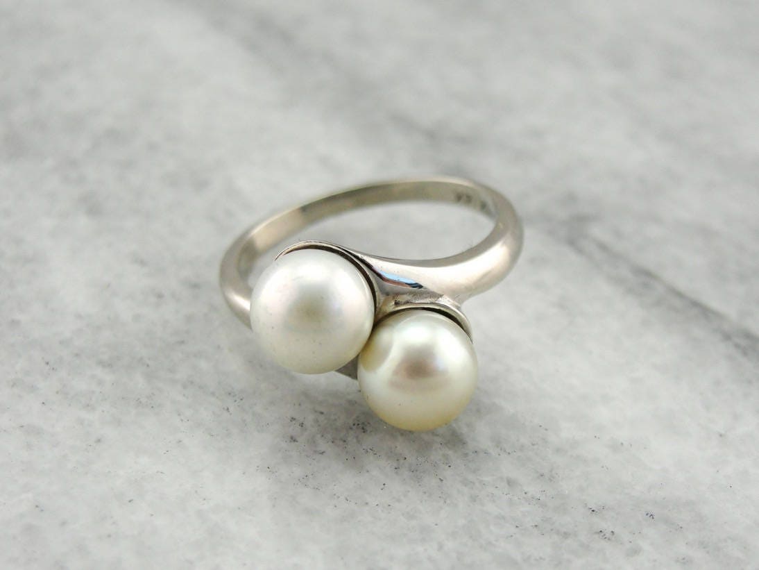 Vintage double on sale pearl ring