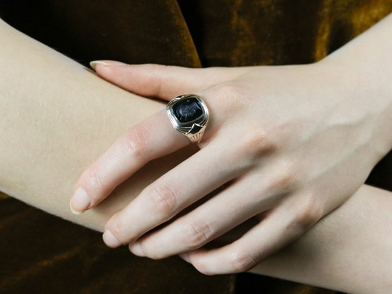 Men S Black Onyx Intaglio Ring Retro Era Onyx Ring Etsy