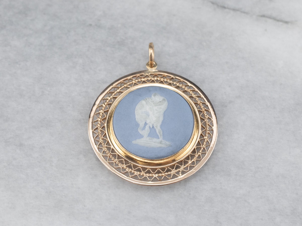 ヴィンテージ ウェッジウッド カメオ ペンダント、ウェッジ