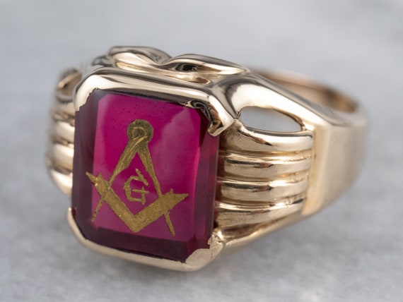 Vintage 10K Yellow Gold Masonic Ring, Ruby Glass,… - image 3